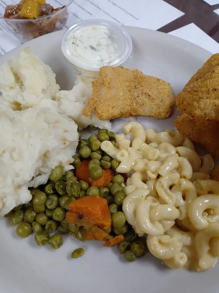 Buffet Catfish with Mac & Cheese