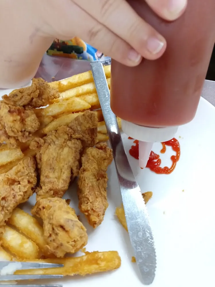 Kids Chicken Strip Meal